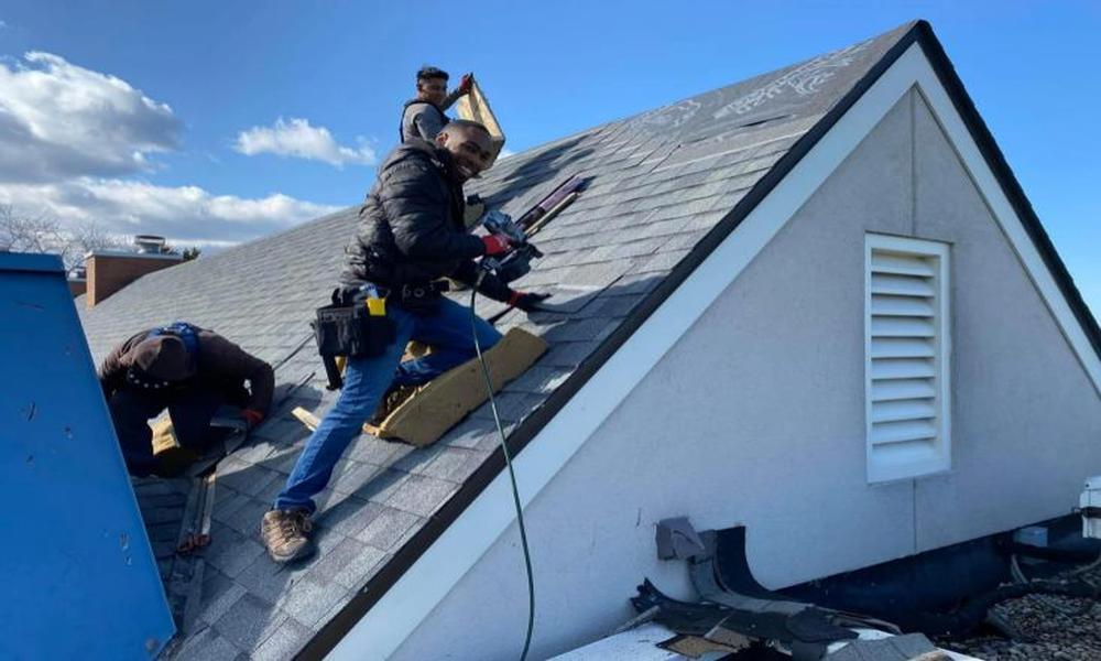 Expert Insights: Finding the Best Milwaukee Roofing Contractor for Your Project