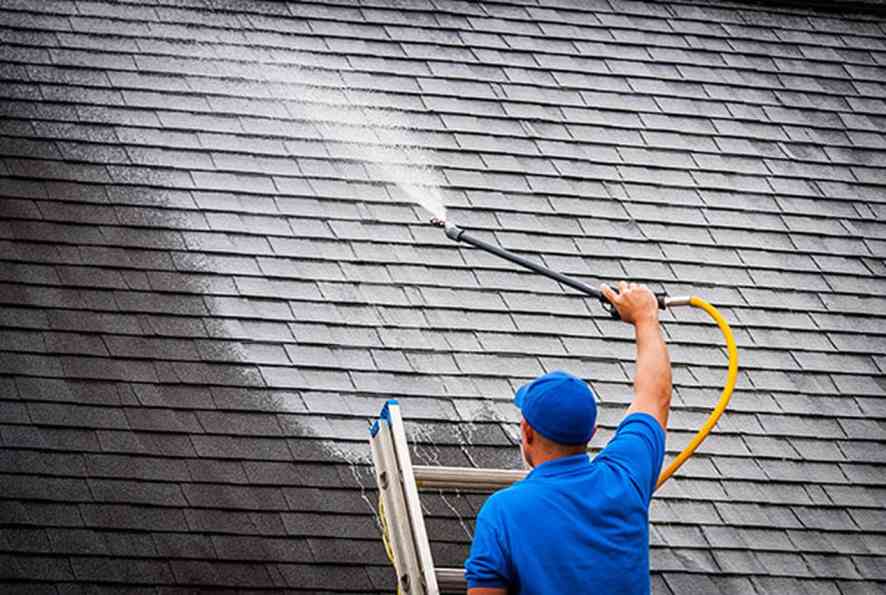 5 Reasons to schedule roof cleaning services for home