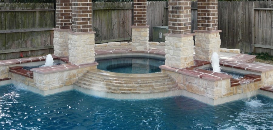 Innovative Features: Trends in Custom In-ground Pool Construction